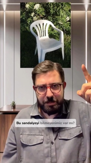 Monobloc plastik sandalye üzerinden bağlamsız tasarım, küreselleşme ve gündelik tüketim kültürünü anlatan video.