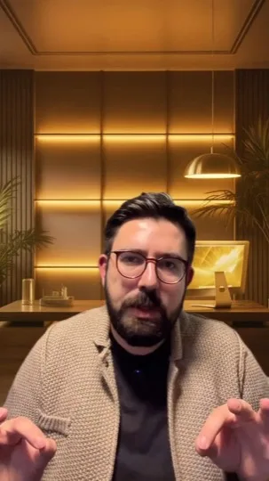 Trafikte, işte ve sosyal medyada öfkenin neden yanlış kişilere yöneldiğini yatay şiddet üzerinden anlatan video.
